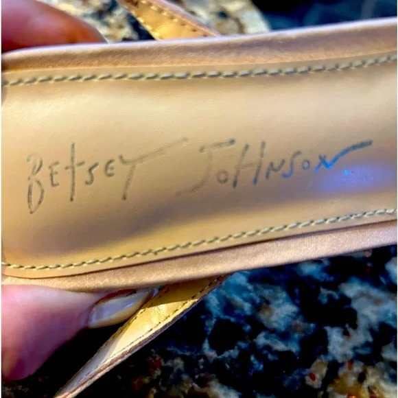 Betsey Johnson Aden Champagne Rhinestone Embellished ๐Ankle Strap Platform 6.5 - Picture 8 of 9